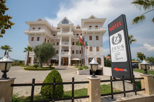 Hotel Vila Zeus, Rinas