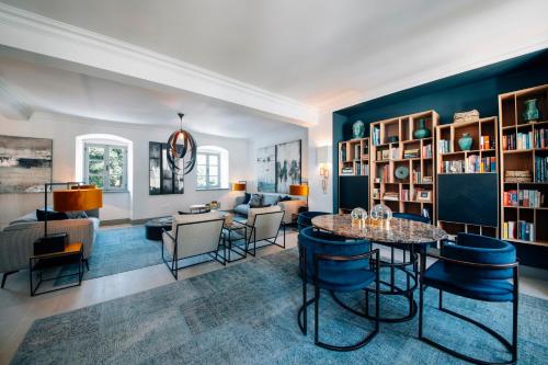 娛樂設施, Palazzo Sbutega in 普坎傑