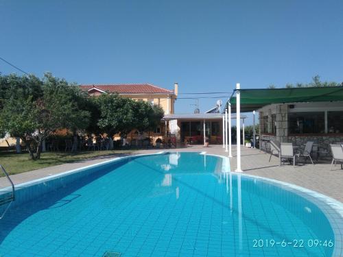  Stamatia Studios in Razáta