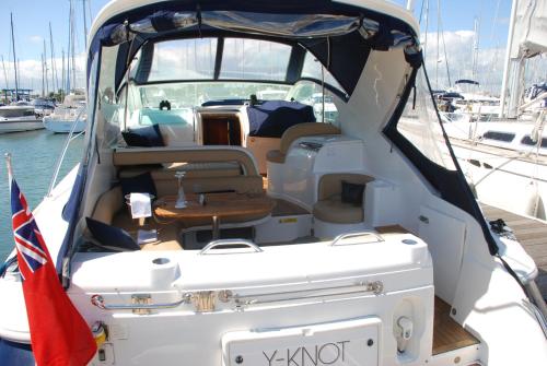 Y-Knot-Two Bedroom Luxury Motor Boat In Lymington