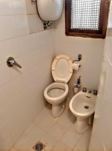 Bathroom, Casa vacanze a Barrea in Barrea