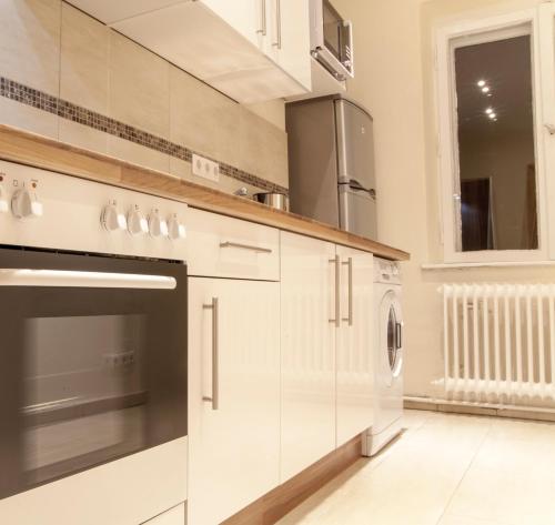 Best City Home Near Checkpoint Charlie - image 10