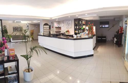 לובי, Hotel Senyor in רימיני