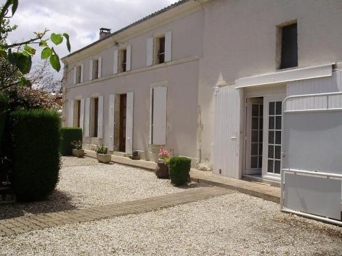 gite les marronniers gîte à louer Gourvillette