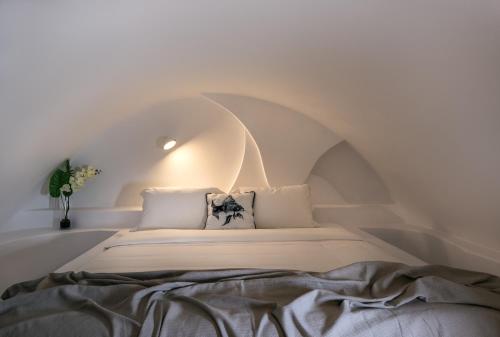 Nefeles Luxury Suites - image 2