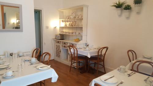 Colebrook Guest House in Farnborough