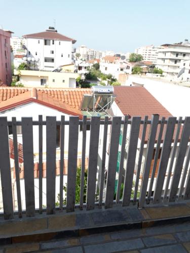 Vila Aliaj Deluxe rooftop apartment with private balcony