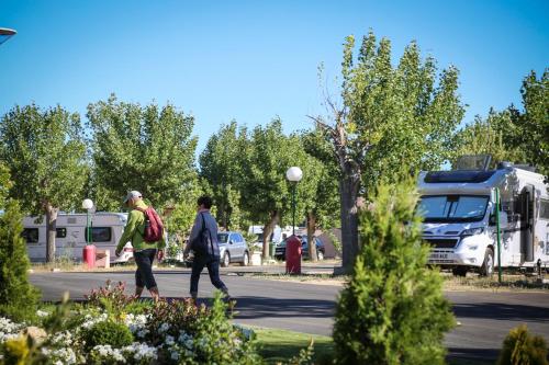 Bungalows y Mobil Homes Camping Regio - image 3