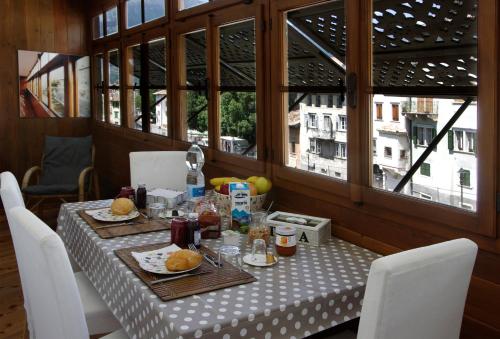 La Veranda sul Leno BnB Volano