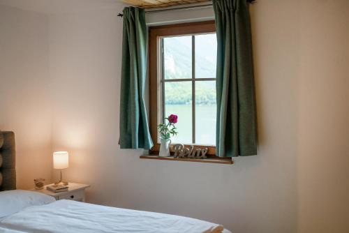 Lakeview Apartment - image 4