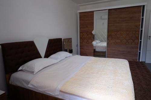 Kings Apartment 4 in Bajram Curri