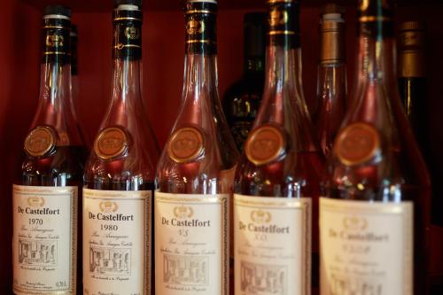 Le Vert Galant - Auberge Etchegorry - image 2