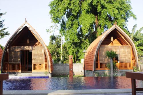 منظر, Kubu Padi Wooden House in بوموتيران