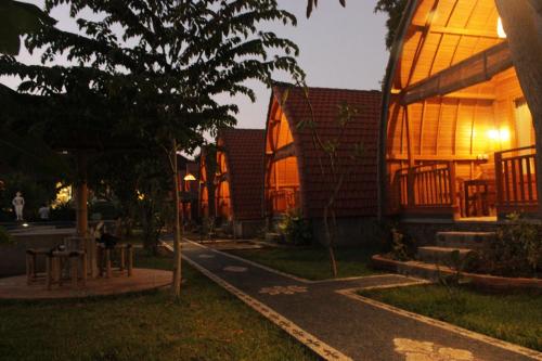 Exterior view, Kubu Padi Wooden House in Pemuteran