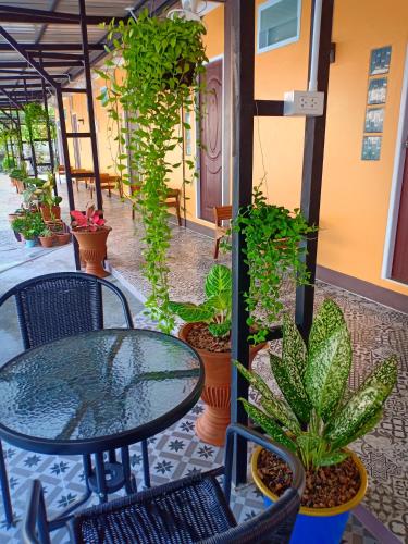 منظر, Siri Guesthouse in Tha Wa Su Kri