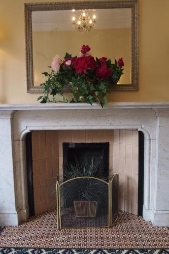 Thistle Hotel - image 11