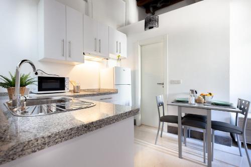 Pasaje de amores der · Descanso en casa y vida cultural y monumentos 4 px - image 11