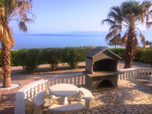  Panorama Luxury Apartman, Ferienwohnung in Vir