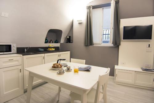Instalaciones, LA QUADRA SUITES - The super central apartments in Iseo, with daily housekeeping included! in Iseo