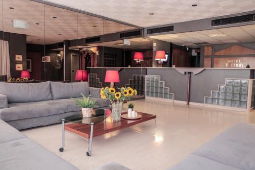 Hotel Victory, Афины