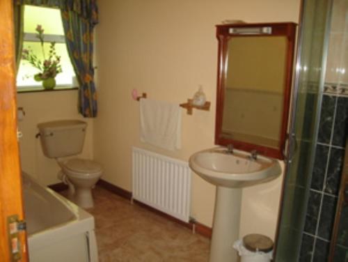 Baño, Green Acres Self Catering in Mayo