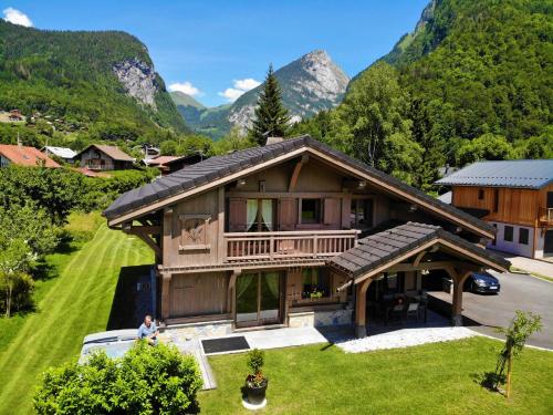 Chalet Luxe Les Mélèzes - Location, gîte - Samoëns