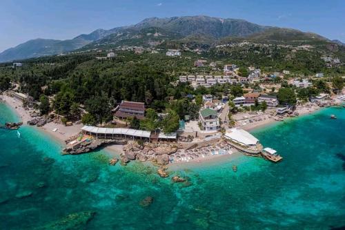 Guesthouse Riviera XH&M Dhermi - image 4