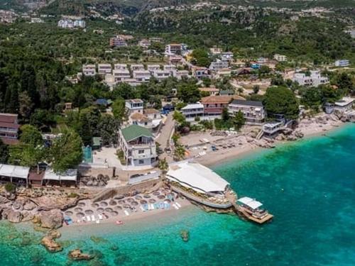 Guesthouse Riviera XH&M Dhermi - image 11