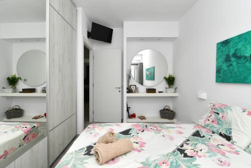 Parikias Seaside House