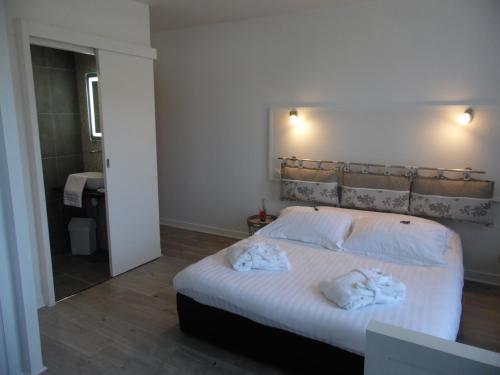 Chante Grelet Room Type - King Suite