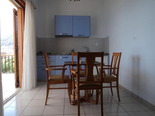 Paraschou Guesthouse