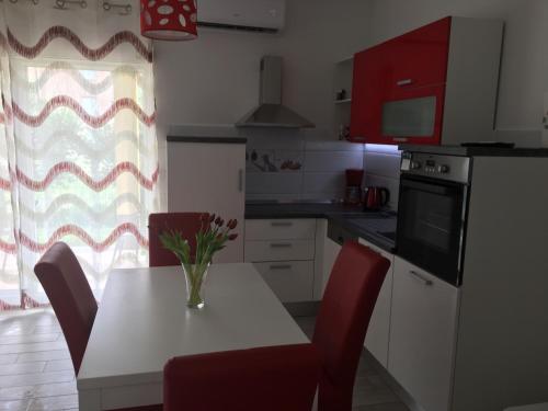 Apartment Vedran - image 7
