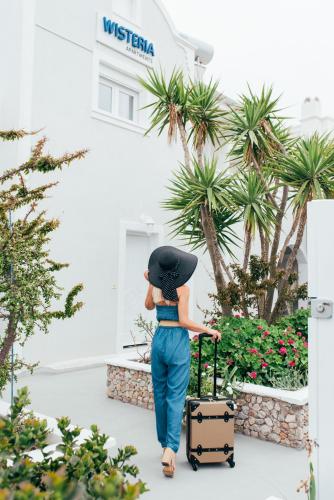 Wisteria Apartments - image 9