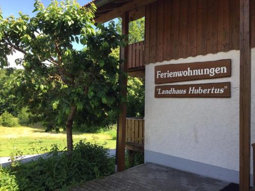 入口, Ferienwohnung Hubertus in 比紹夫斯馬斯