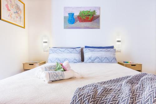 Home Carales - main image