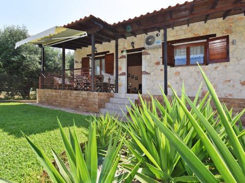  Villa Trifon by TravelPro Services Nea Potidea Halkidiki in Nea Potidaea
