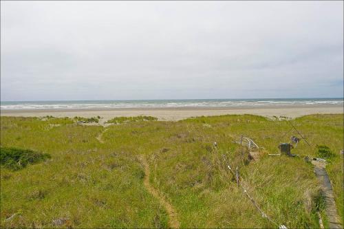 Beach Dream North - image 3