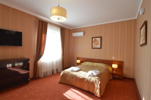 Tsargrad Hotel - image 13
