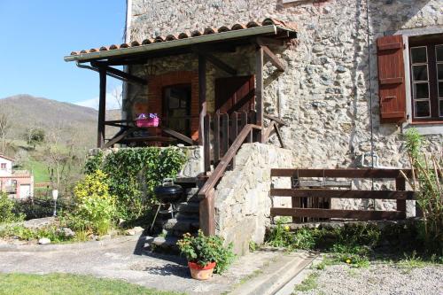 Standard Two-Bedroom Cottage (4 Adults)