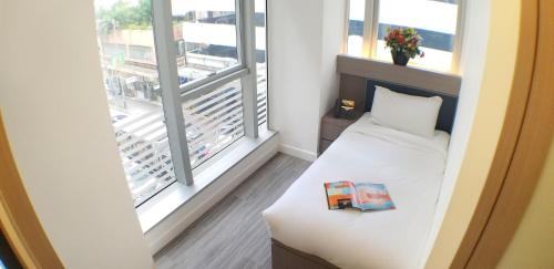 1 twin bed