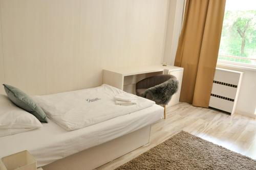 Hotel Garni - image 6