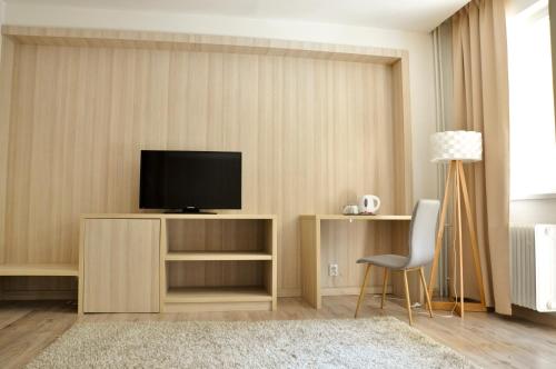 Hotel Garni - main image