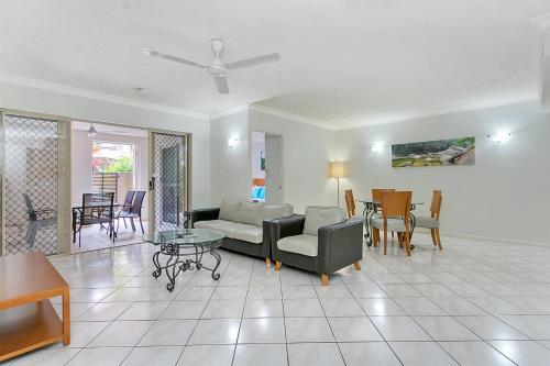 The Lakes Resort Cairns North 1302 Two Bedroom Apartment