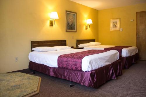 Fran Cove Motel
