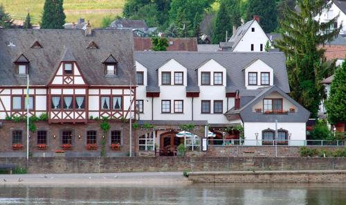 Hotel Gülser Weinstube 5
