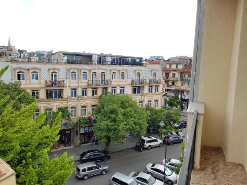 MikePalace – Batumi, IL