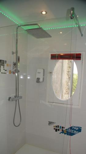 Chateau de Vaugrignon - Beer Spa Room Type - King Suite