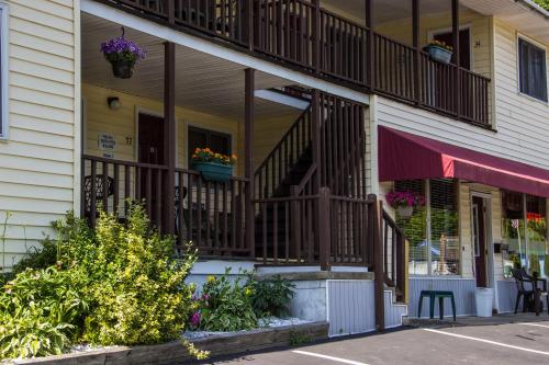 Fran Cove Motel