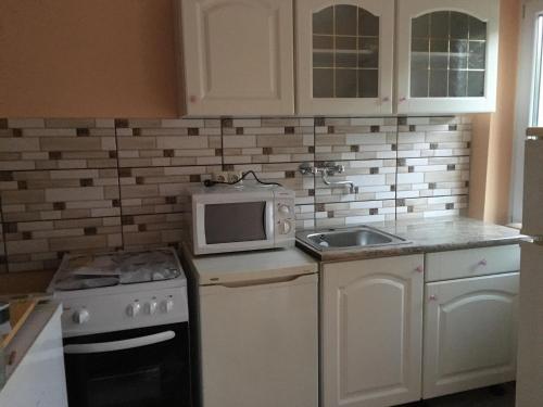 Napfény Apartman - image 5