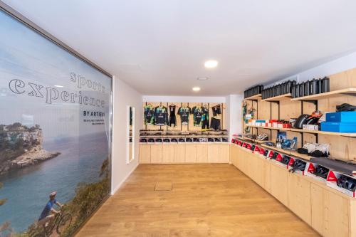 Botigues, ARTIEM Audax - Adults Only in Menorca